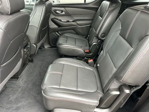 Used 2023 Chevrolet Traverse RS image 17