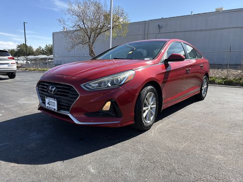 Used 2018 Hyundai Sonata SE FWD image 1