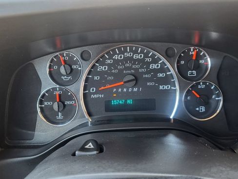Used 2020 Chevrolet Express 2500 w/ Driver Convenience Package RWD image 29