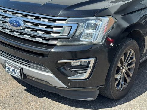 Used 2019 Ford Expedition Limited w/ Equipment Group 301A RWD image 3