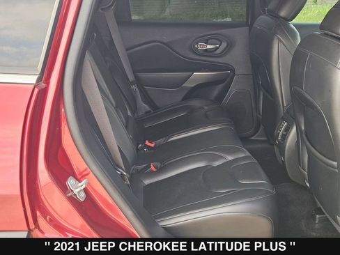 Used 2021 Jeep Cherokee Latitude Plus AWD/4WD image 26