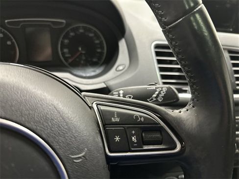 Used 2016 Audi Q3 2.0T Premium Plus image 40