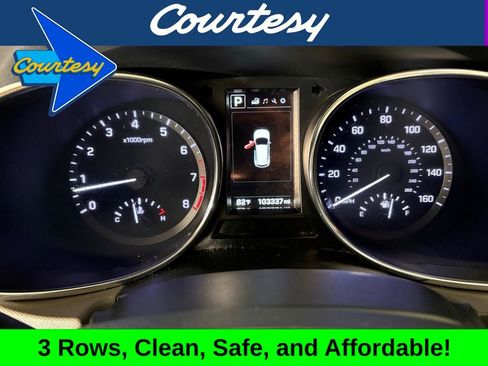 Used 2017 Hyundai Santa Fe Limited image 22