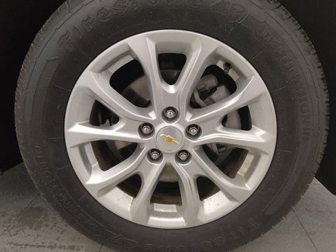 Used 2019 Chevrolet Equinox LT image 31