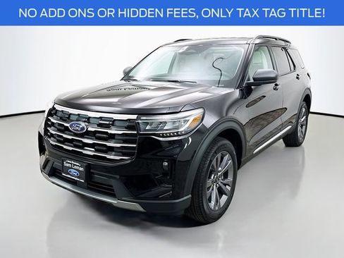New 2025 Ford Explorer Active w/ Active Comfort Package image 3