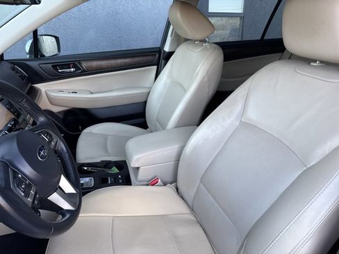 Used 2017 Subaru Outback 3.6R Limited image 5