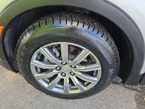 Used 2022 Cadillac XT4 Premium Luxury w/ Safety Alert Package FWD image 38