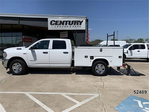Used 2021 RAM 2500 Tradesman w/ Chrome Appearance Group image 5