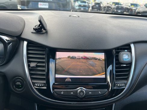 Used 2020 Chevrolet Trax Premier image 20