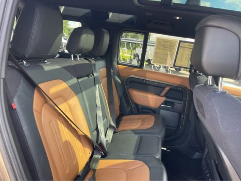 Used 2022 Land Rover Defender 110 X AWD/4WD image 24