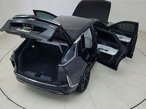 Used 2025 Cadillac Lyriq Luxury image 87
