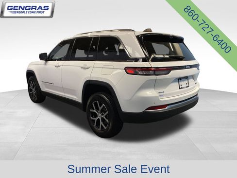 Used 2023 Jeep Grand Cherokee Limited w/ Luxury Tech Group II AWD/4WD image 5