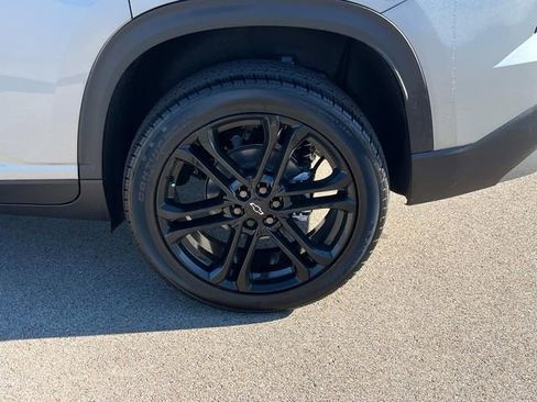 New 2026 Chevrolet Traverse LT image 15
