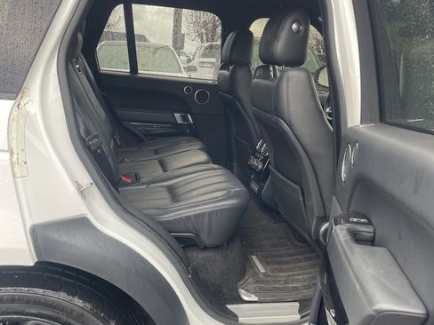 Used 2017 Land Rover Range Rover HSE image 16