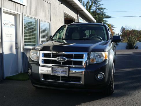 Used 2009 Ford Escape Limited image 2