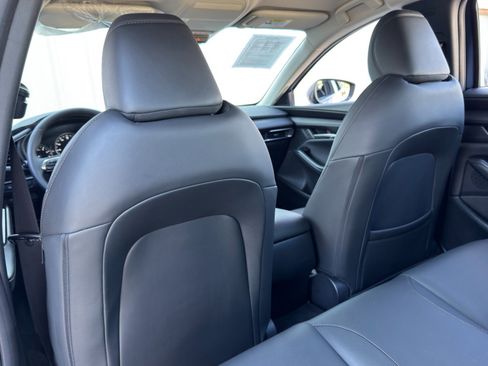 Used 2025 MAZDA MAZDA3 s image 31