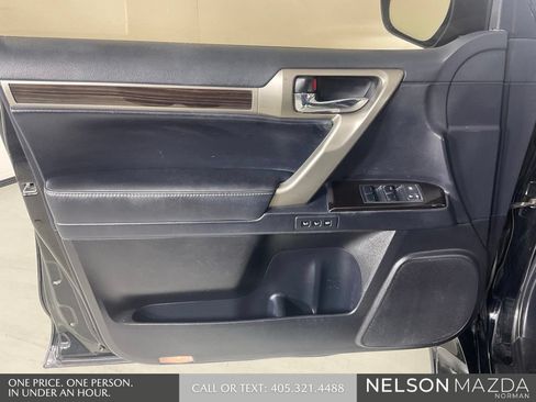 Used 2016 Lexus GX 460 w/ Navigation Package AWD/4WD image 18