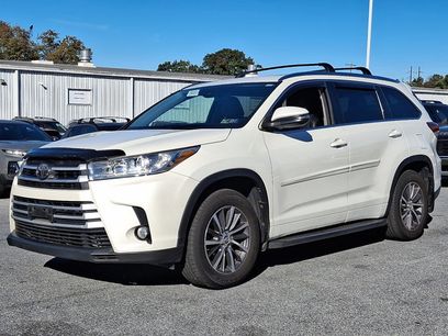 Used 2017 Toyota Highlander XLE