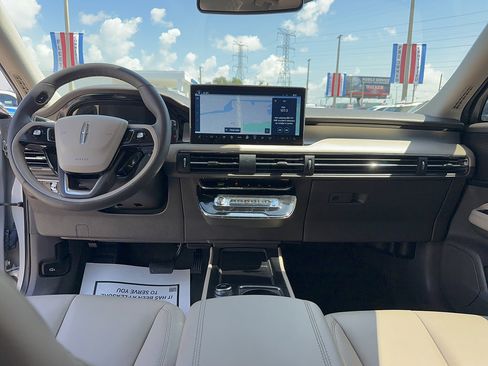 Used 2024 Lincoln Corsair FWD image 29
