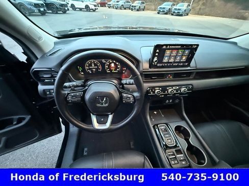 Certified 2025 Honda Pilot Elite image 25