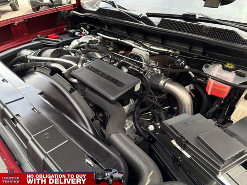 Used 2024 Chevrolet Silverado 2500 LTZ w/ LTZ Premium Package AWD/4WD image 18