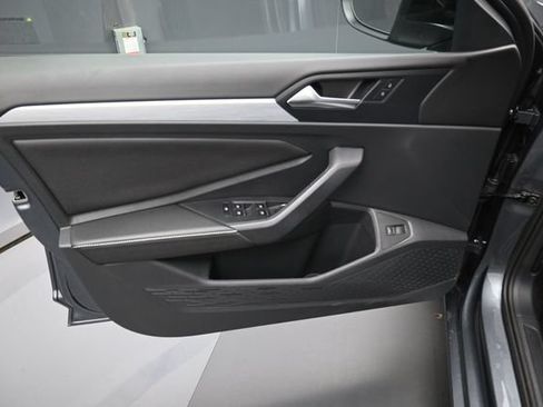 Used 2025 Volkswagen Jetta Sport FWD image 10