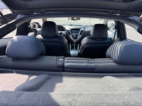 Used 2012 Hyundai Veloster w/ Style Pkg FWD image 21
