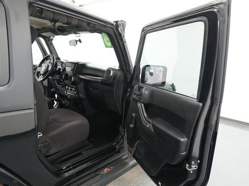 Used 2013 Jeep Wrangler Sport AWD/4WD image 22