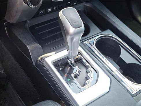 Used 2020 Toyota Tundra Platinum AWD/4WD image 17
