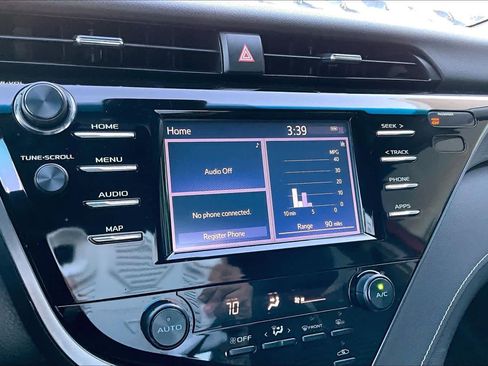 Used 2019 Toyota Camry SE image 32