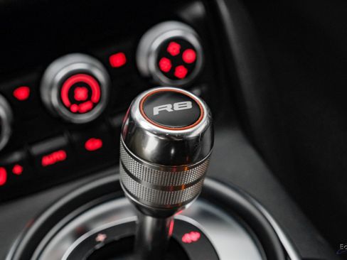 Used 2010 Audi R8 V10 image 72