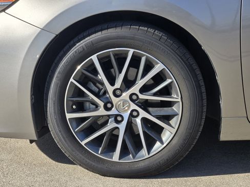 Used 2017 Lexus ES 350 image 16