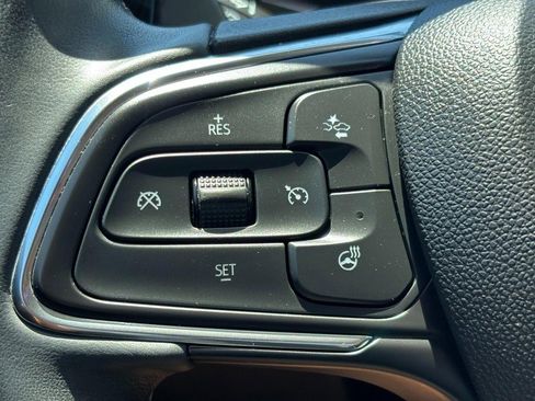 Certified 2022 Buick Envision Preferred FWD image 17