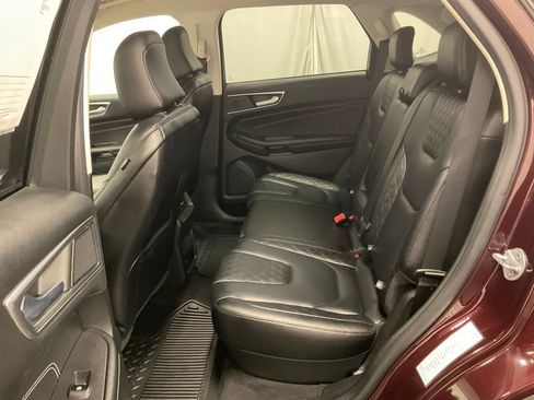 Used 2023 Ford Edge Titanium image 31