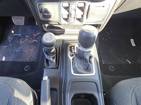 New 2026 Jeep Gladiator Sport image 15