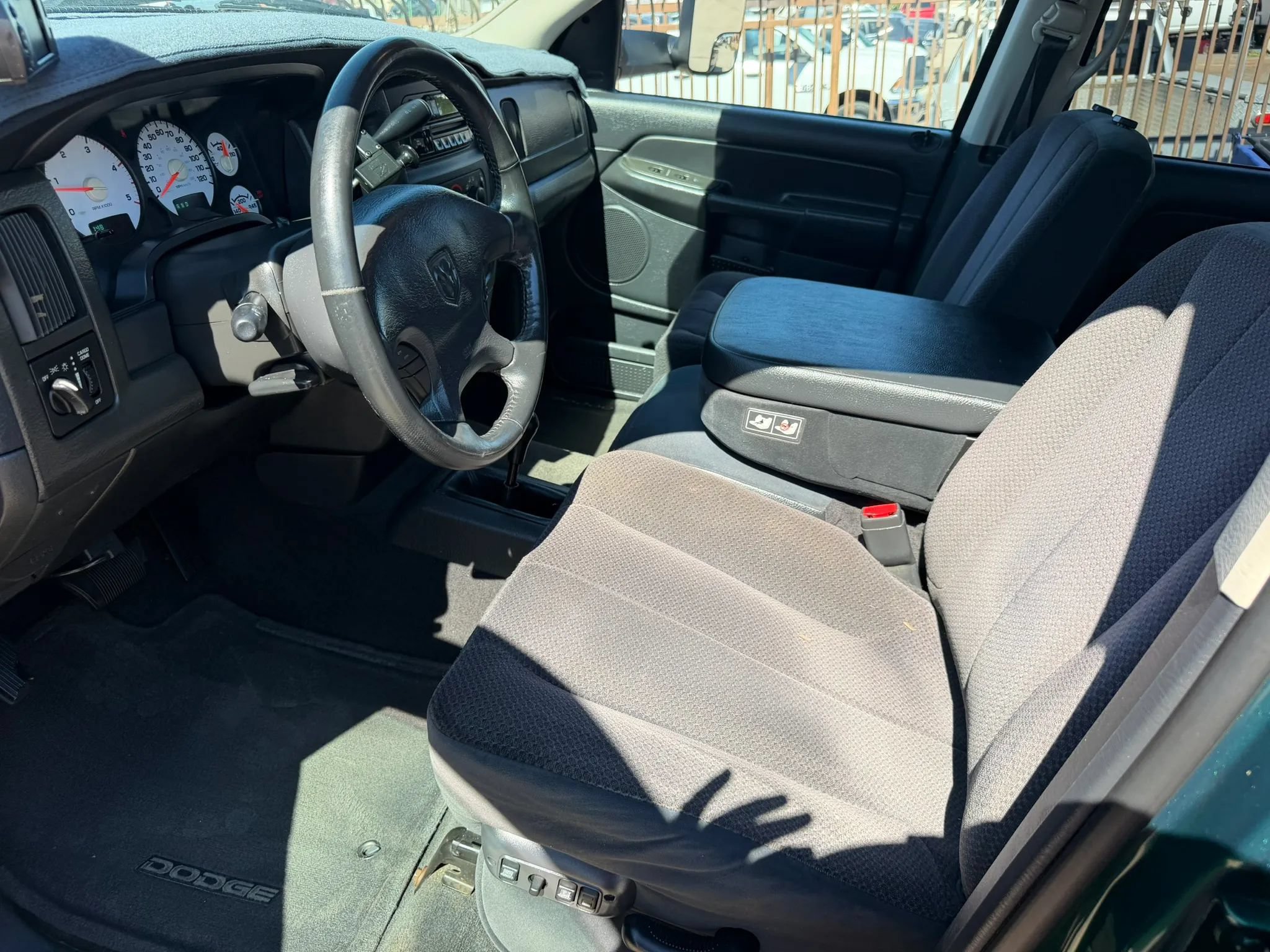 Used 2003 Dodge Ram 2500 Truck ST AWD/4WD image 17