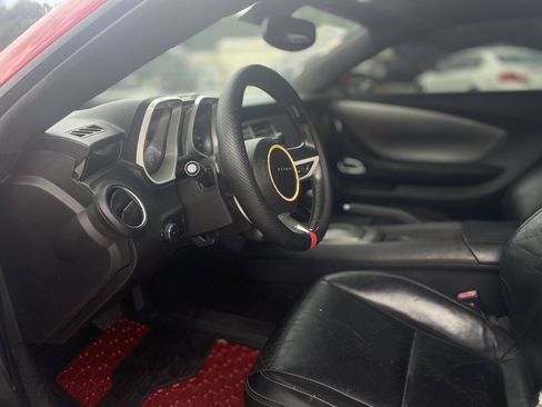 Used 2010 Chevrolet Camaro SS RWD image 12