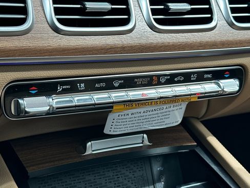 New 2026 Mercedes-Benz GLS 580 4MATIC image 21