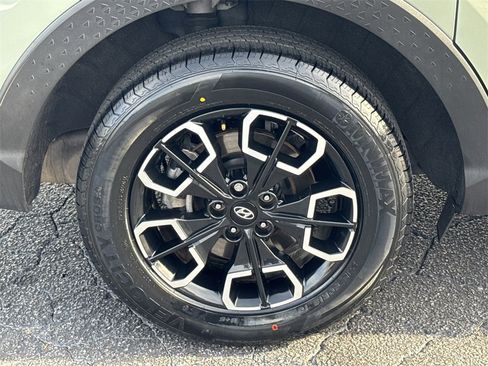 Used 2024 Hyundai Santa Cruz SEL image 17