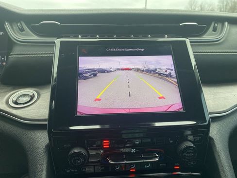 Certified 2021 Jeep Grand Cherokee L Limited image 19