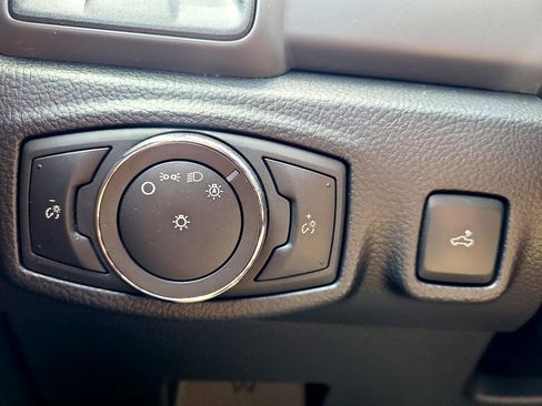 Used 2021 Ford Ranger XL image 13