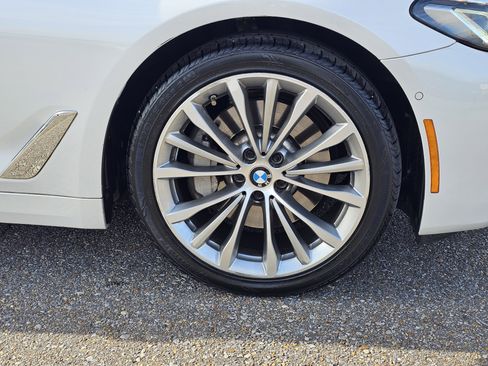 Used 2021 BMW 530i 530i Sedan image 6