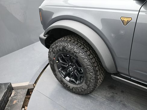 New 2026 Ford Bronco Badlands AWD/4WD image 12