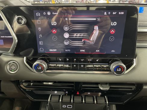 New 2025 GMC Canyon Elevation w/ Convenience Package image 25