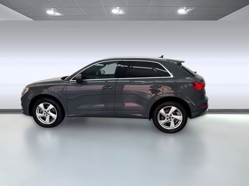 Used 2021 Audi Q3 2.0T Premium image 2
