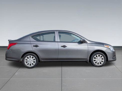 Used 2017 Nissan Versa S Plus FWD image 9