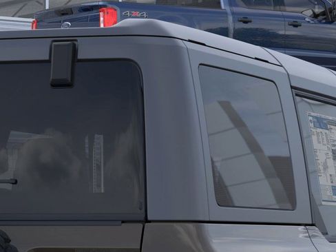 New 2026 Ford Bronco Outer Banks w/ Sasquatch Package image 25