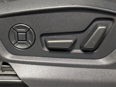 Used 2019 Audi Q8 Premium Plus image 12