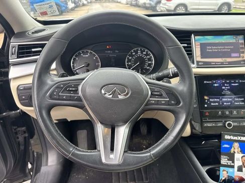Used 2019 INFINITI QX50 Luxe w/ Navigation Package FWD image 28