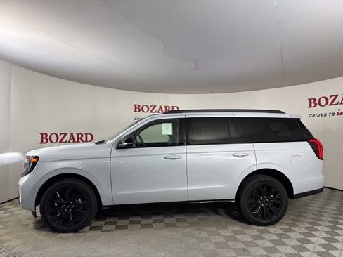 New 2025 Ford Expedition Platinum w/ Stealth Appearance Package image 4